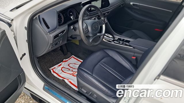 Hyundai Sonata 2022 — photo 10