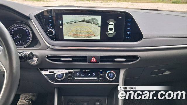 Hyundai Sonata 2022 — photo 12