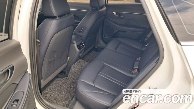 Hyundai Sonata 2022 — photo 16