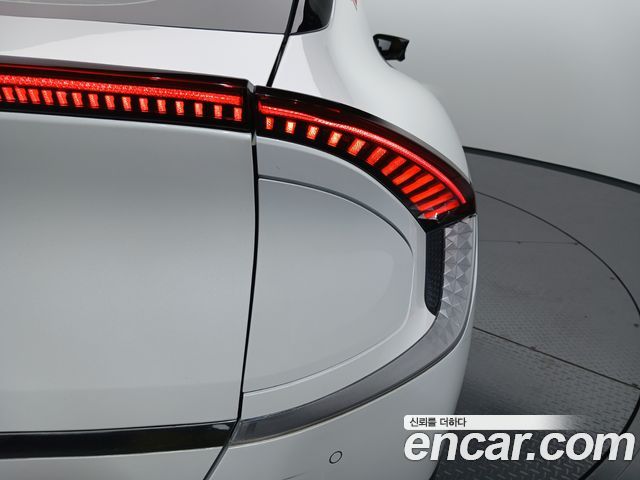 Kia EV6 2022 — photo 9