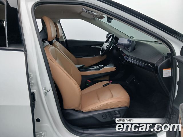 Kia EV6 2022 — photo 16