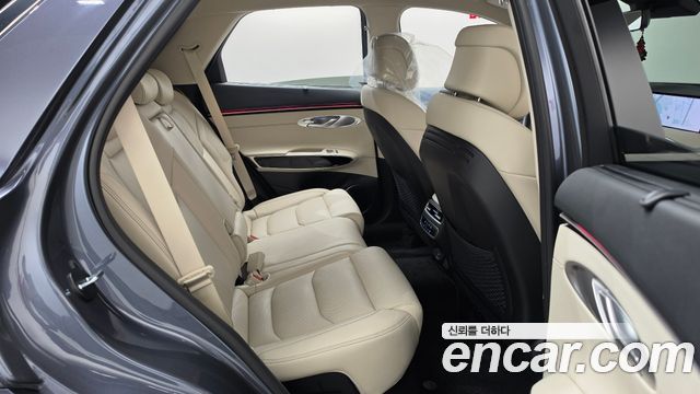 Genesis GV70 2025 — photo 17