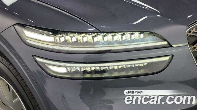 Genesis GV70 2025 — photo 8
