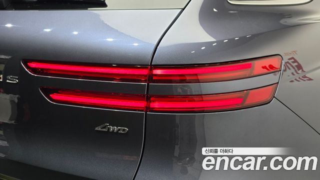 Genesis GV70 2025 — photo 9