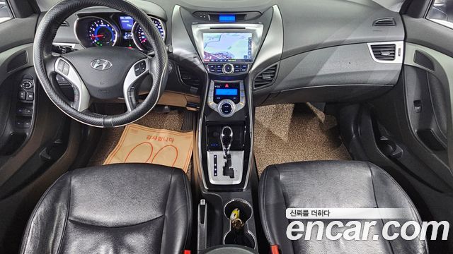 Hyundai AVANTE 2012 — photo 10