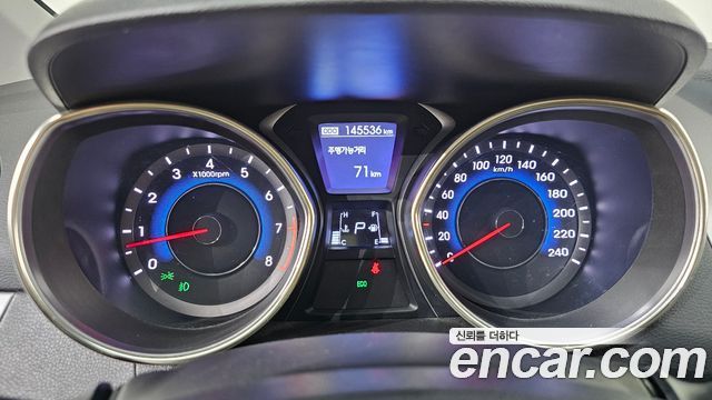 Hyundai AVANTE 2012 — photo 11