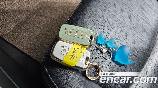 Hyundai AVANTE 2012 — photo 21