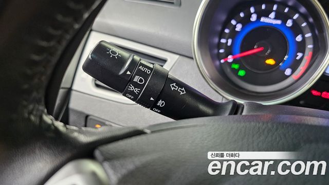 Hyundai AVANTE 2012 — photo 30