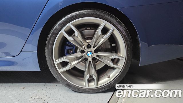 BMW 5-Series 2022 — photo 7