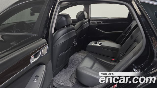 Genesis G80 2017 — photo 12