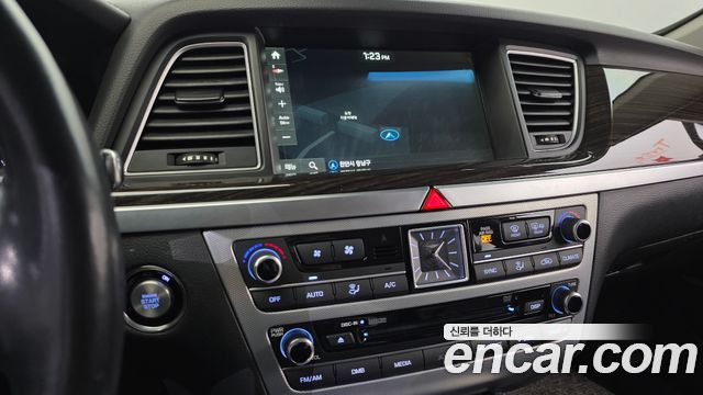 Genesis G80 2017 — photo 13
