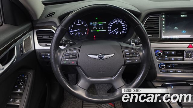Genesis G80 2017 — photo 14