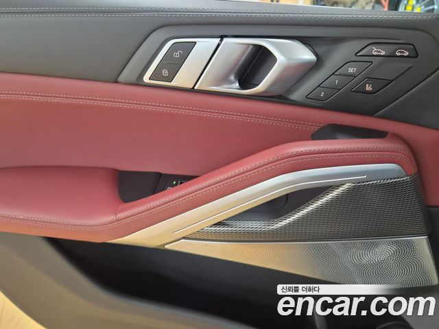 BMW X6 2021 — photo 17