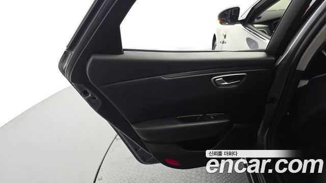 Renault Korea SM6 2019 — photo 15