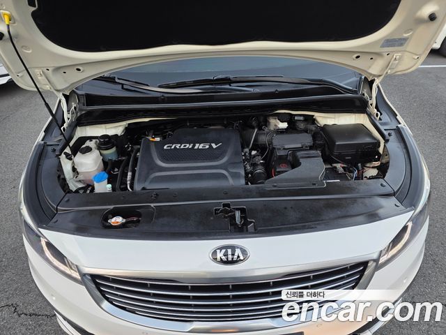 Kia Canival 2016 — photo 6