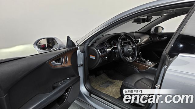 Audi A7 2016 — photo 10
