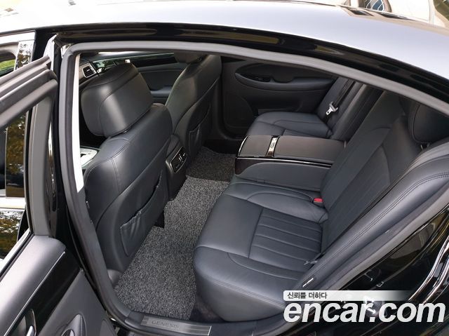 Hyundai Genesis 2013 — photo 3