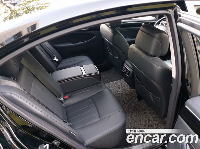 Hyundai Genesis 2013 — photo 5