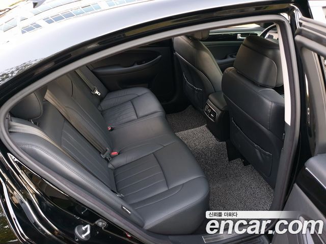 Hyundai Genesis 2013 — photo 6