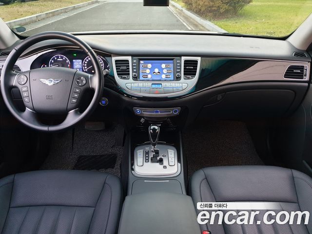 Hyundai Genesis 2013 — photo 7
