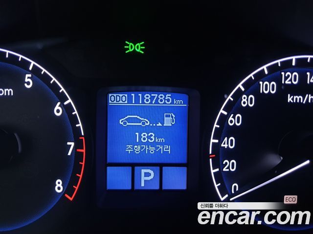 Hyundai Genesis 2013 — photo 11