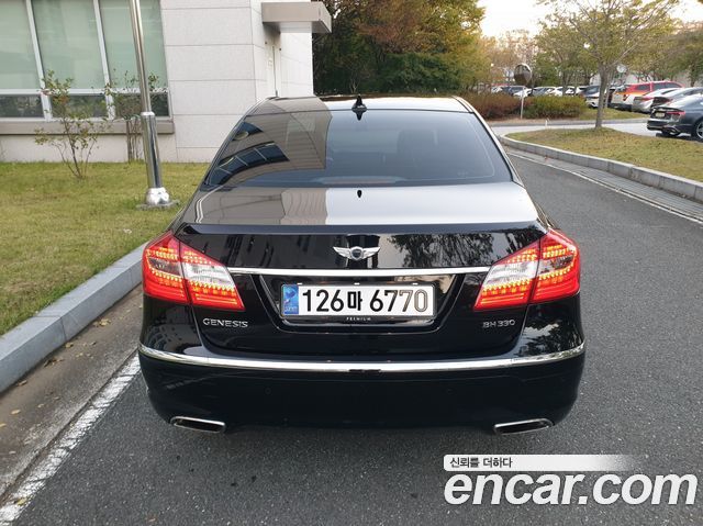 Hyundai Genesis 2013 — photo 18