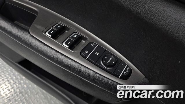 Kia K5 2017 — photo 19