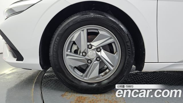 Hyundai AVANTE 2024 — photo 5