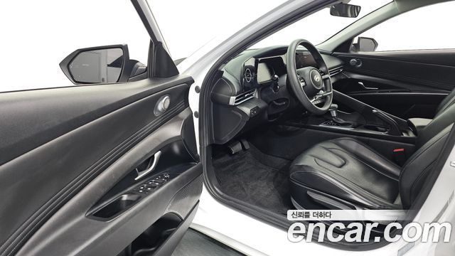 Hyundai AVANTE 2024 — photo 13