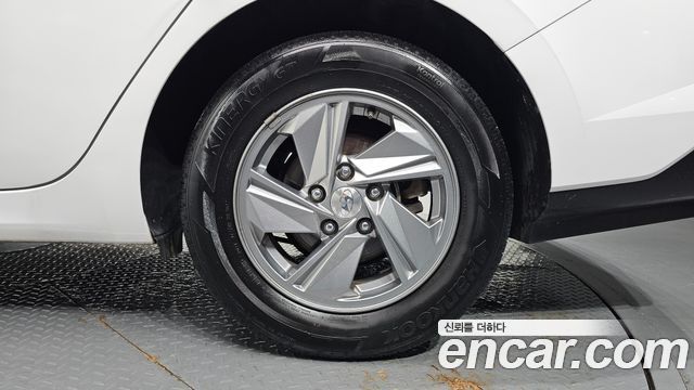 Hyundai AVANTE 2024 — photo 7
