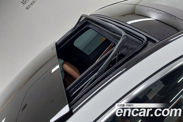 Mercedes-Benz E-Class 2026 — photo 12