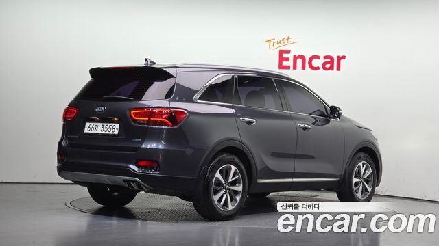 Kia Sorento 2019 — photo 2