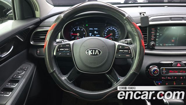 Kia Sorento 2019 — photo 13