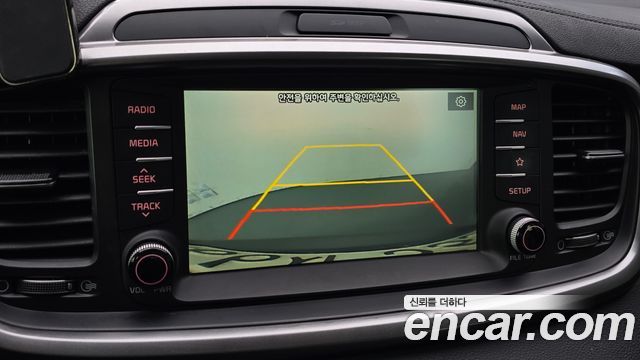 Kia Sorento 2019 — photo 17