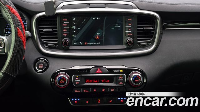 Kia Sorento 2019 — photo 19
