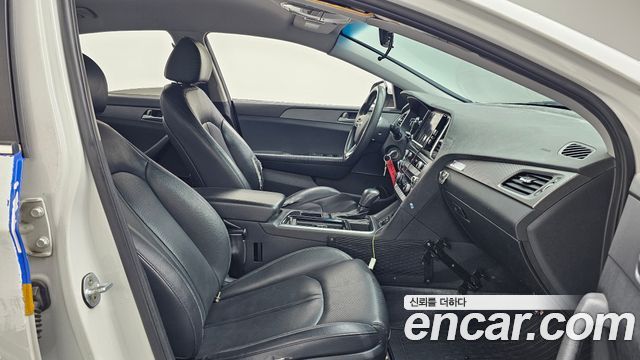 Hyundai Sonata 2019 — photo 11