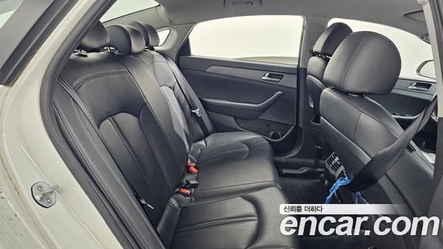 Hyundai Sonata 2019 — photo 12