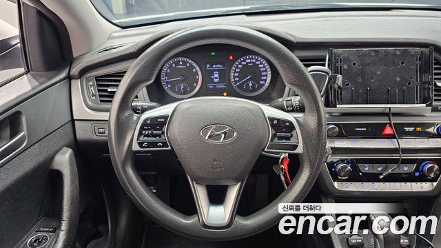 Hyundai Sonata 2019 — photo 13