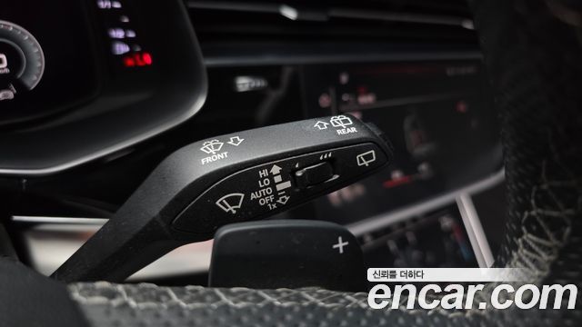Audi Q7 2021 — photo 13
