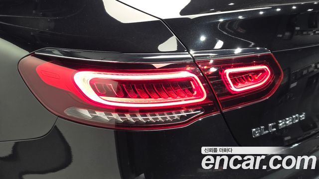 Mercedes-Benz GLC-Class 2021 — photo 9