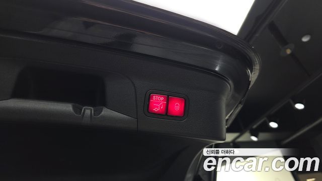 Mercedes-Benz GLC-Class 2021 — photo 35