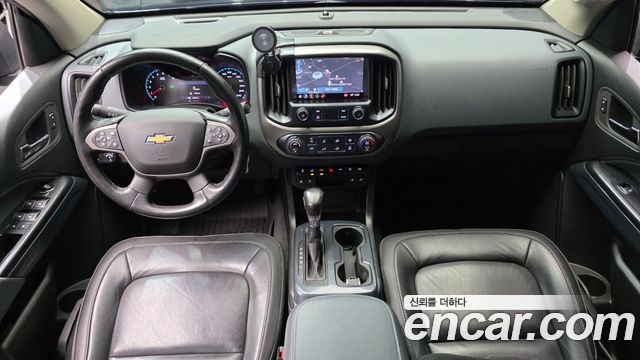 Chevrolet Korea Colorado 2022 — photo 10