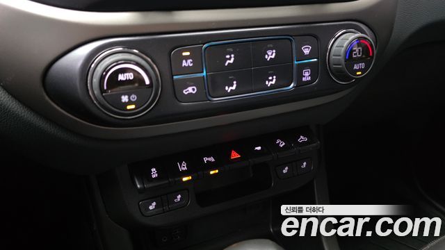 Chevrolet Korea Colorado 2022 — photo 24