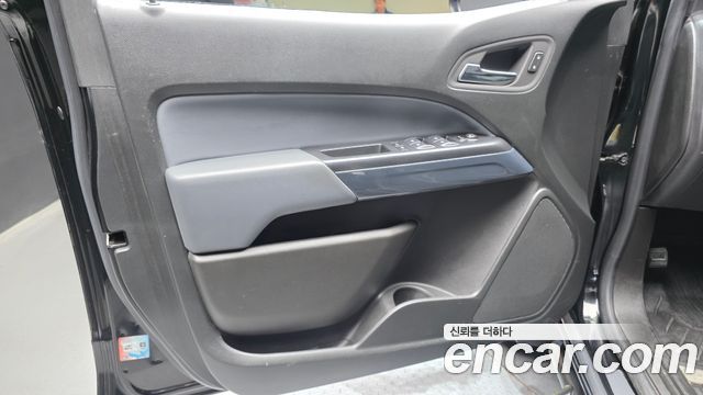 Chevrolet Korea Colorado 2022 — photo 14