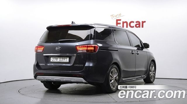 Kia Canival 2016 — photo 2