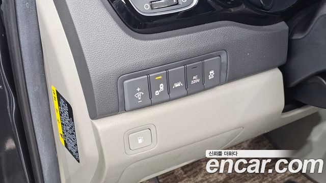 Kia Canival 2016 — photo 14