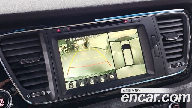 Kia Canival 2016 — photo 15