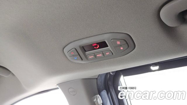 Kia Canival 2016 — photo 18
