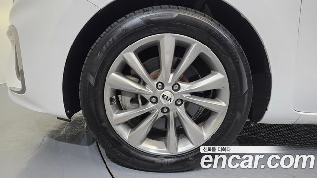 Kia Canival 2019 — photo 5