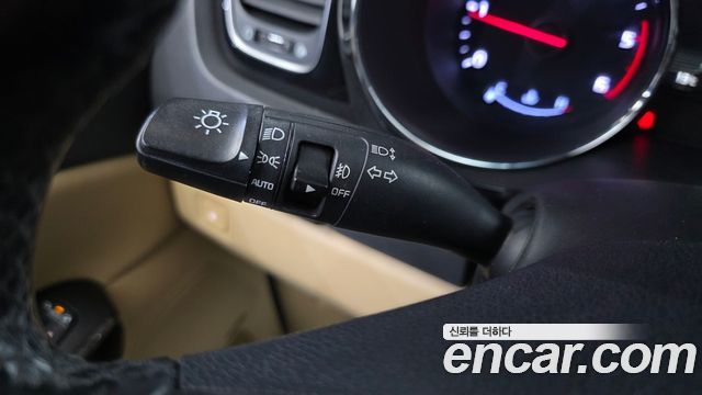 Kia Canival 2019 — photo 27